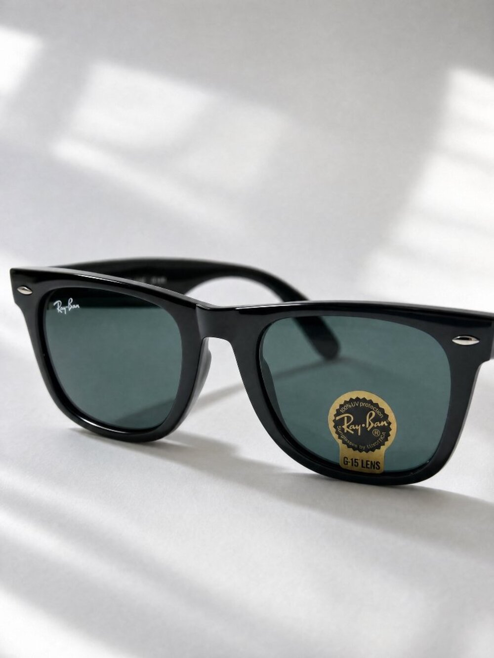 Ray-Ban Wayfarer Sunglasses Glossy Black Frame Black Lens